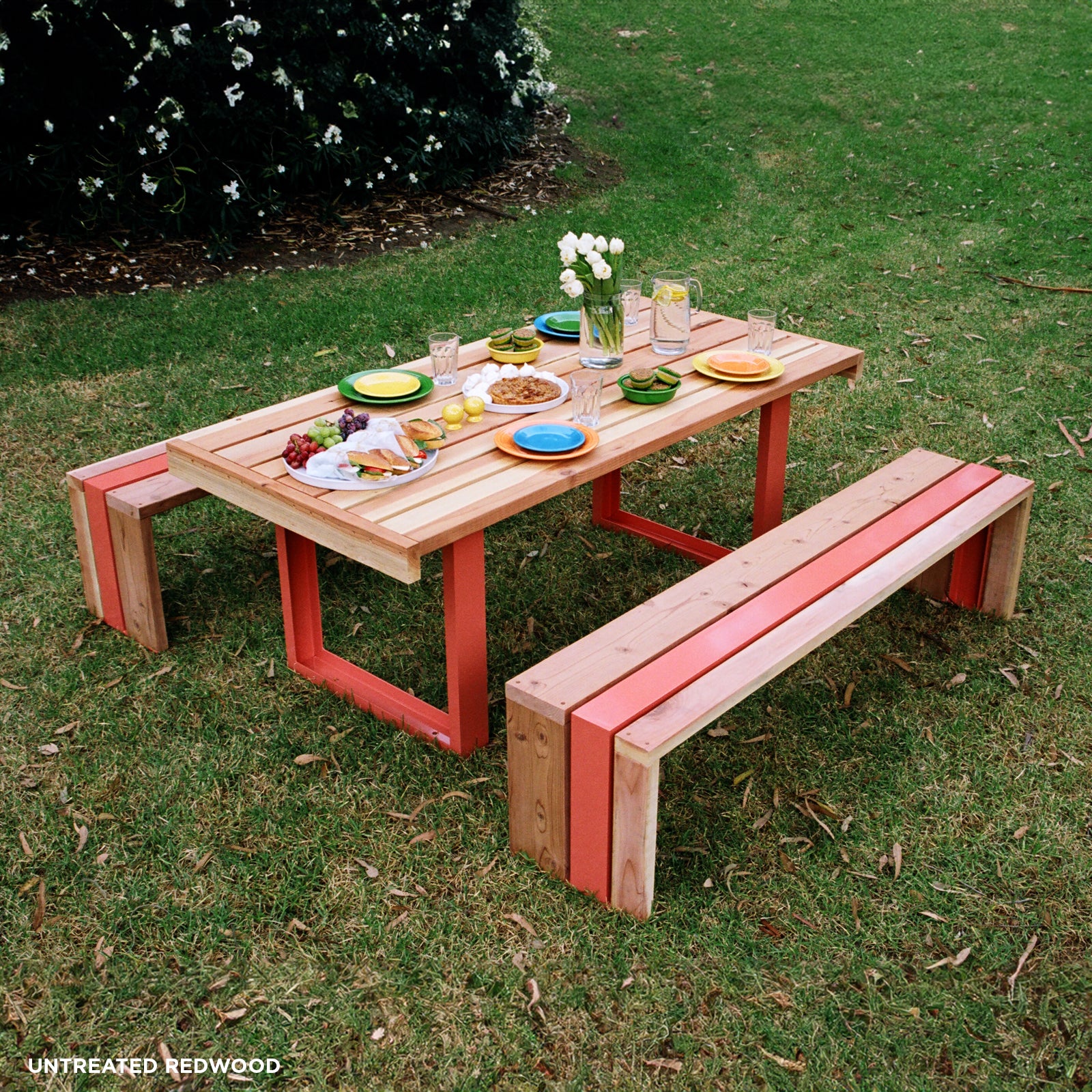 Scout Regalia Dining Picnic Table Set | Wood & Powder Coated